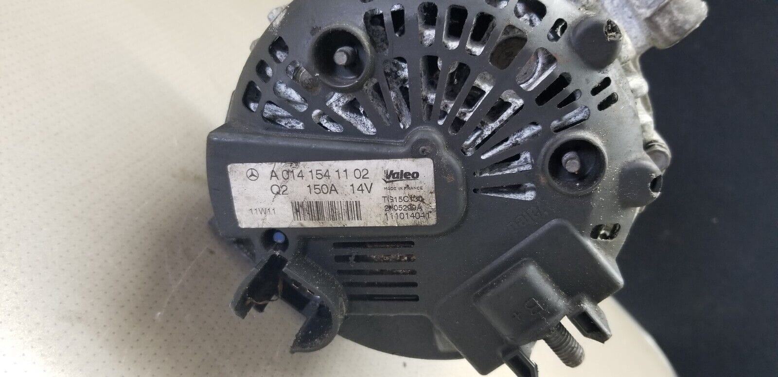 Mercedes Benz E Class C207 W207 2.1 Cdi Alternator Generator A0141541102 |O - Image 4