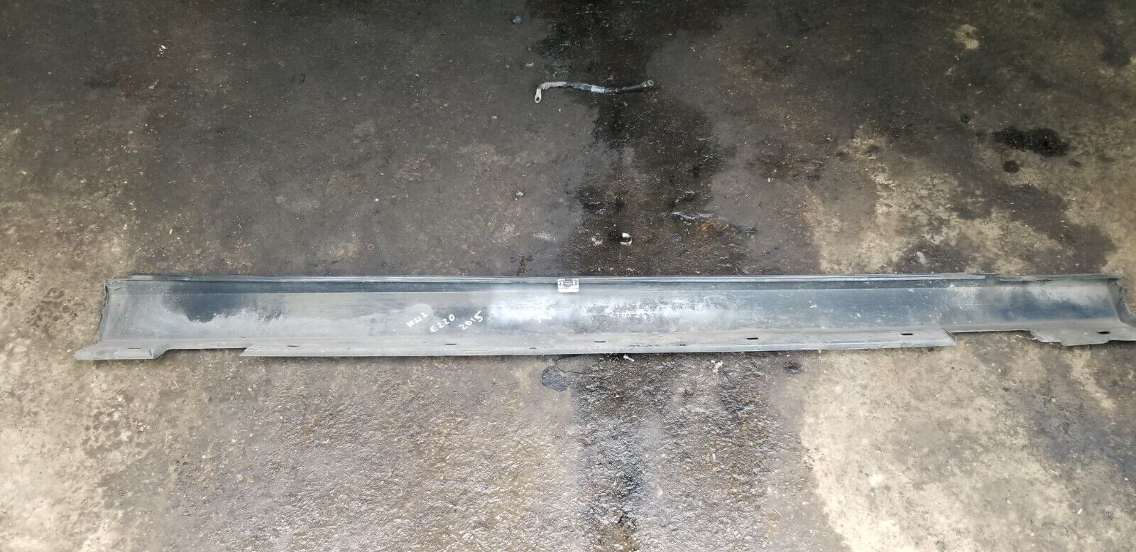 MERCEDES E CLASS W212 SIDE SKIRT LEFT PASSENGER SIDE BLACK 2015 - Image 3