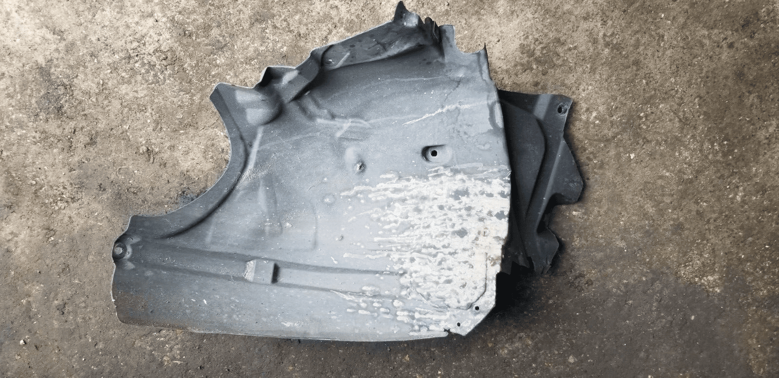 MERCEDES E CLASS W212 SPLASH GUARD LINER FRONT RIGHT A2126906930 2015 - Image 4