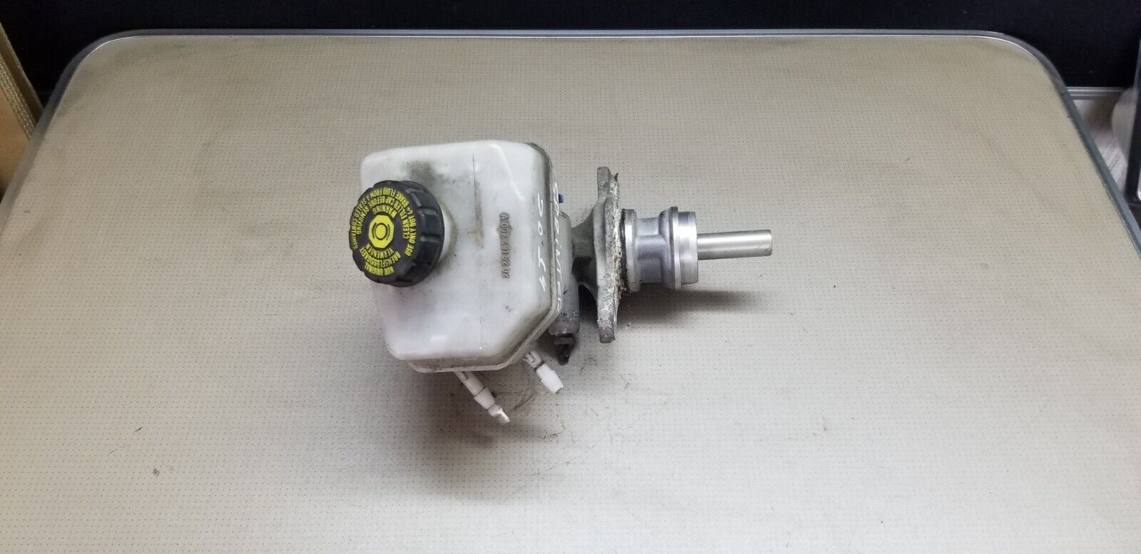 MERCEDES SPRINTER BRAKE MASTER CYLINDER A0024315202 W906 2.1L DSL 2014