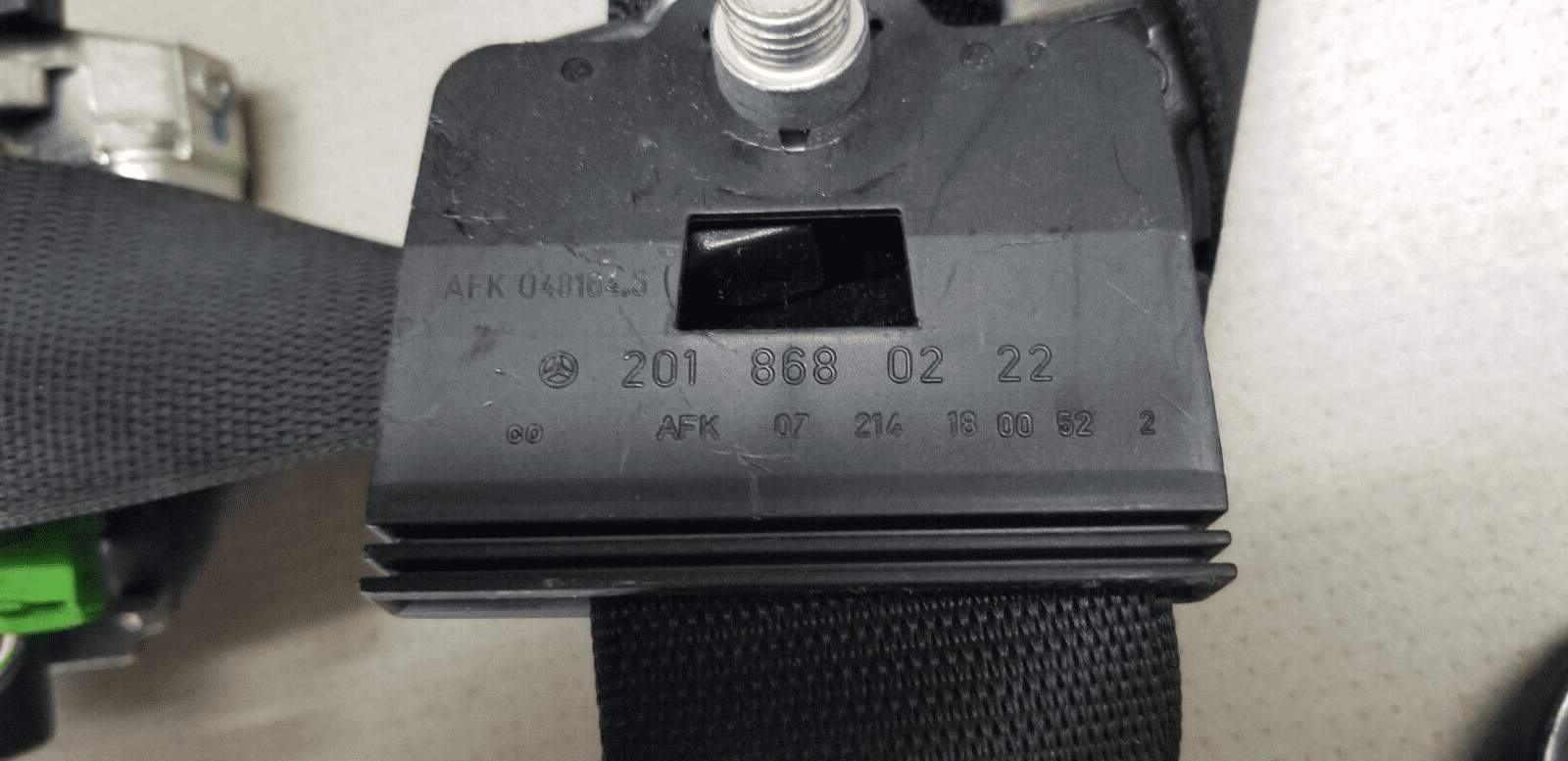 MERCEDES SPRINTER W906 FRONT RIGHT O/S/F SEAT BELT A9068600485 - Image 7