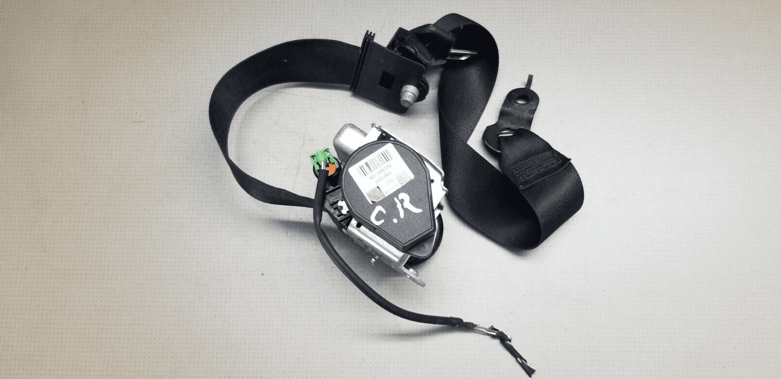 MERCEDES SPRINTER W906 FRONT RIGHT O/S/F SEAT BELT A9068600485