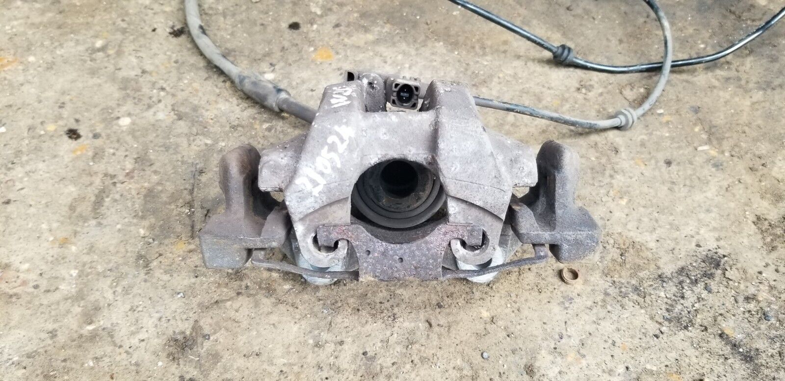 Mercedes E Class Rear Brake Caliper Right Rear W212 2015 E220 Cdi Brake Caliper |O - Image 3