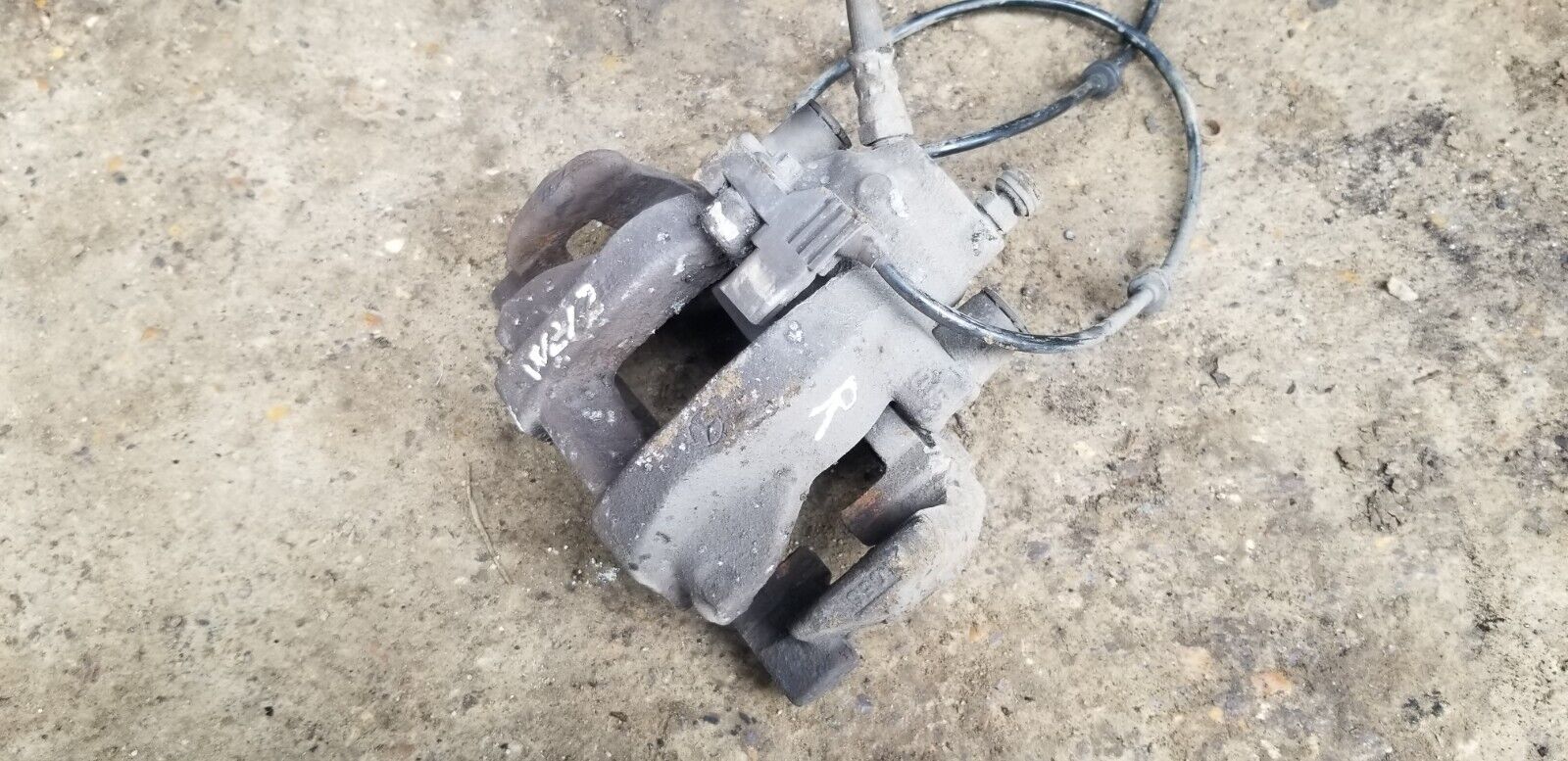 Mercedes E Class Rear Brake Caliper Right Rear W212 2015 E220 Cdi Brake Caliper |O - Image 6