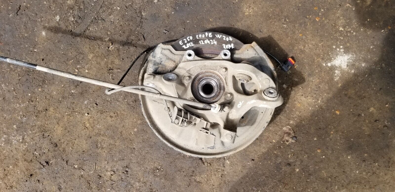 Mercedes E Class C207 E250 2.1 CDI Rear Wheel Hub Driver Side