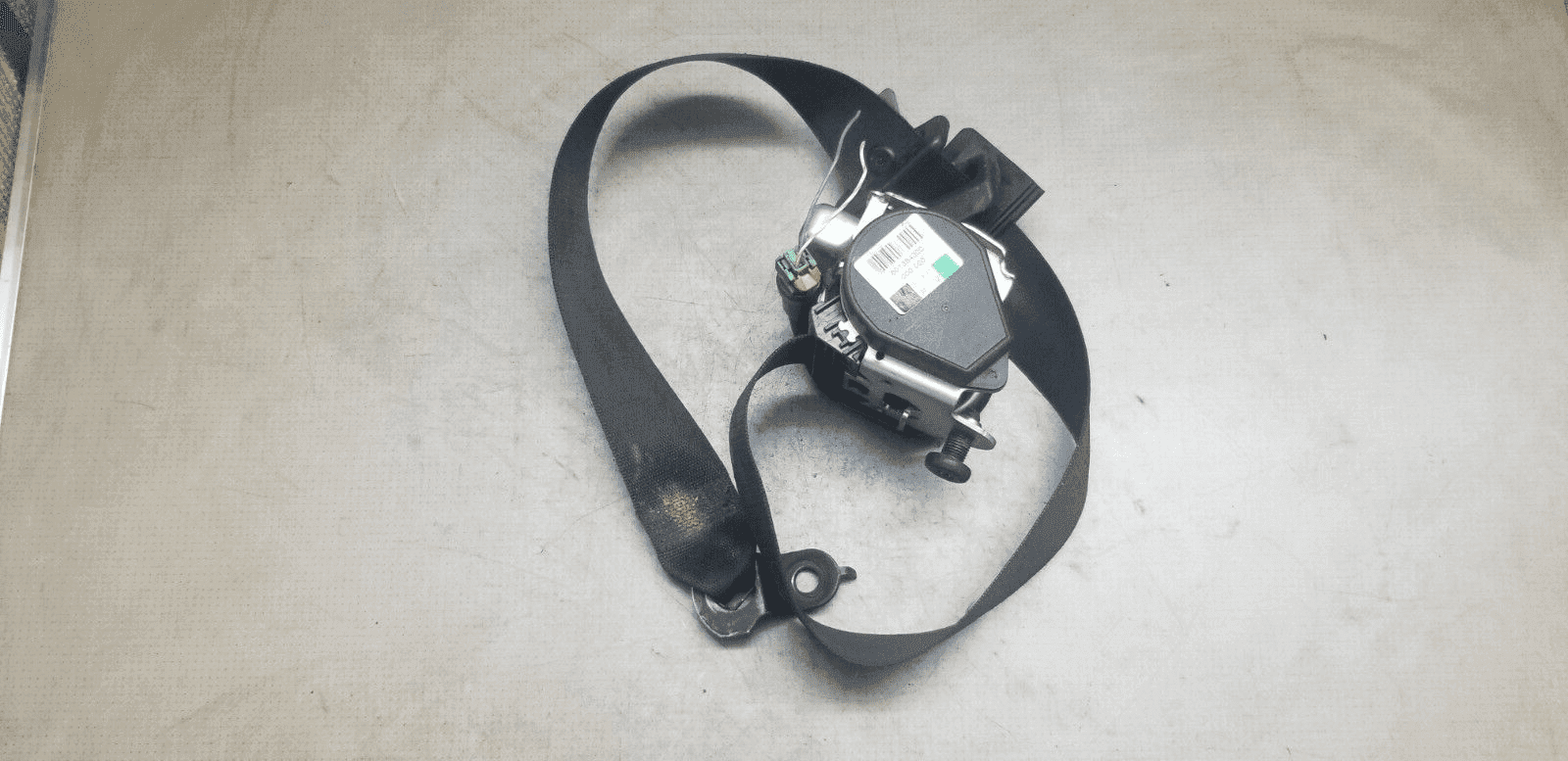 Mercedes W906 Seat Belt Front Right O/S Safety Belt Black A9068600485