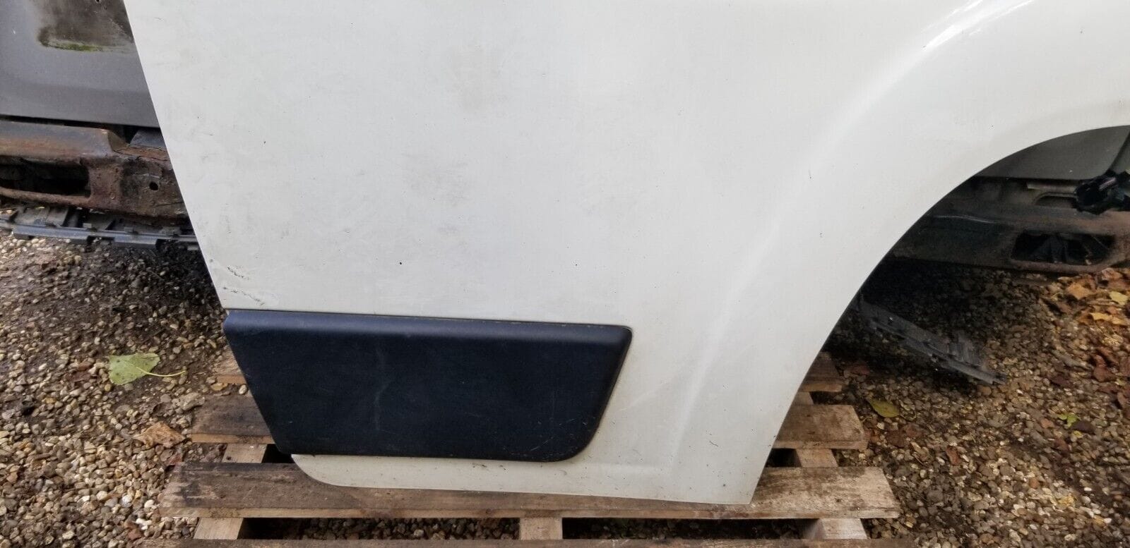 PEUGEOT BOXER Front Door Driver Side 2018 Diesel - Image 3