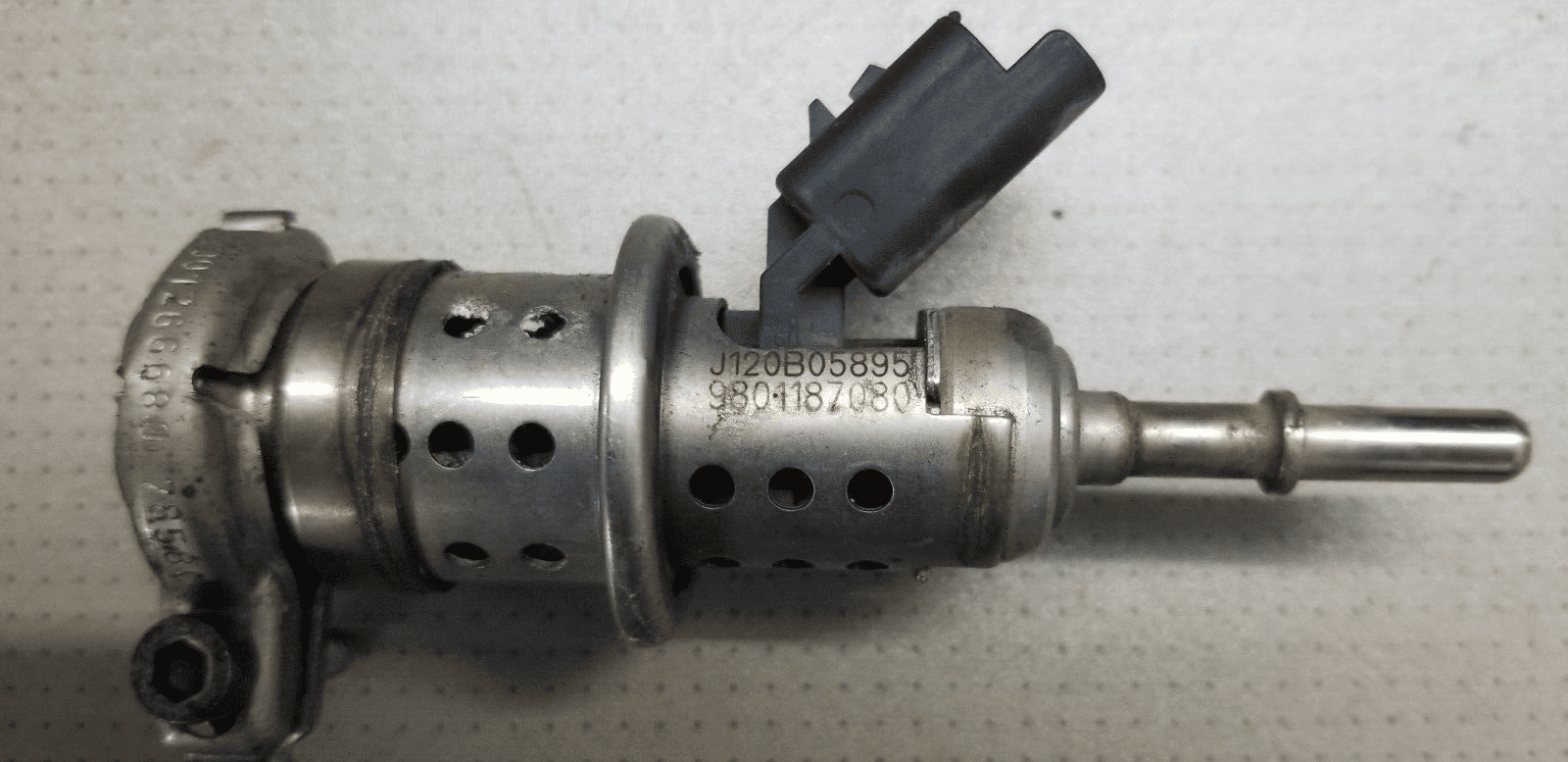 Peugeot Boxer Citroen Relay 15-19 2.0 HDI Ad Blue Injector Valve 9801187080 - Image 4