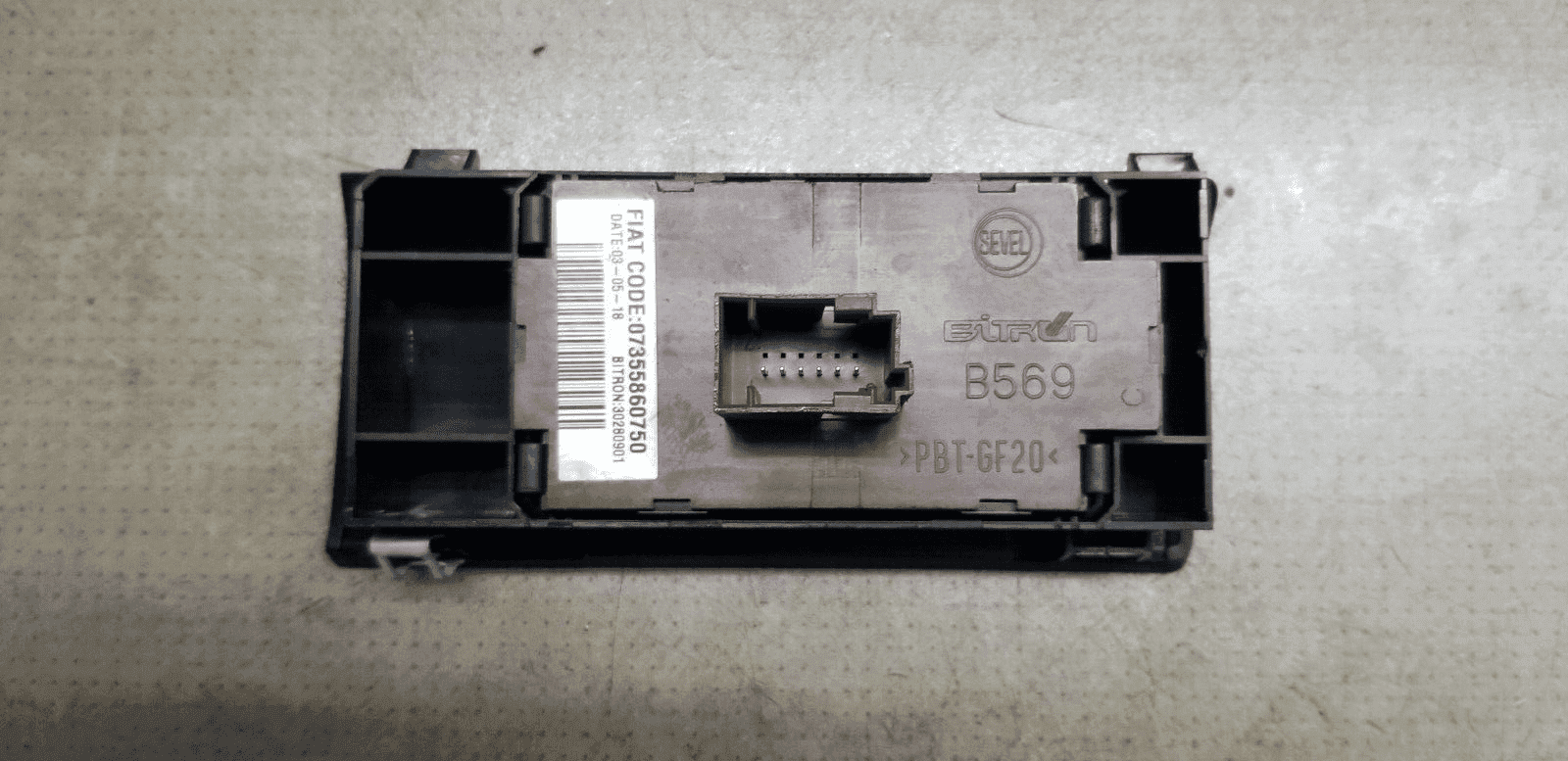 Peugeot Boxer Foglight Switch Panel Genuine P/N 07355860750 7355860750 - Image 3