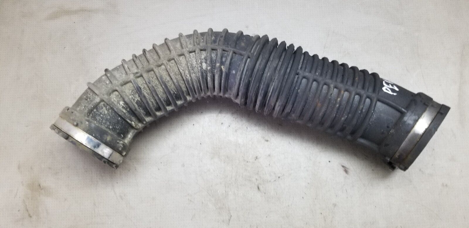 RENAULT MASTER 2.3 AIR INTAKE PIPE 2015 - Image 3