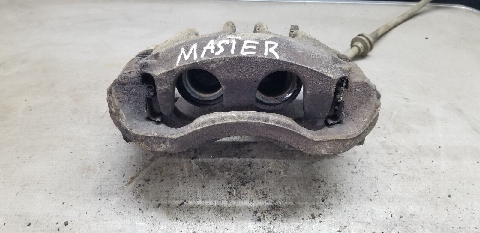 RENAULT MASTER Brake Caliper Passenger Front 2015 2.3 Diesel - Image 3