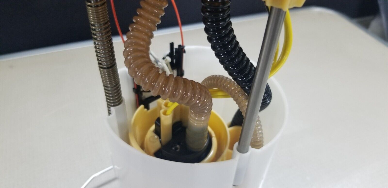 Renault Master III 14-21 Fuel Pump 172020772R - Image 3