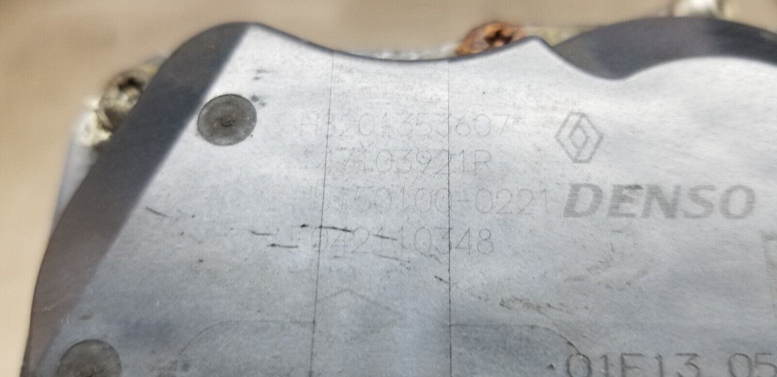 Renault Master 2015 EGR valve part number 147103921R