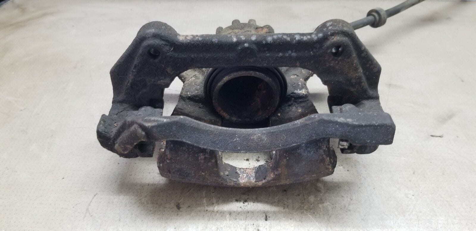 RENAULT TRAFIC 1.6 DIESEL DRIVERS SIDE FRONT BRAKE CALIPER OSF 2015 - 2019 - Image 5