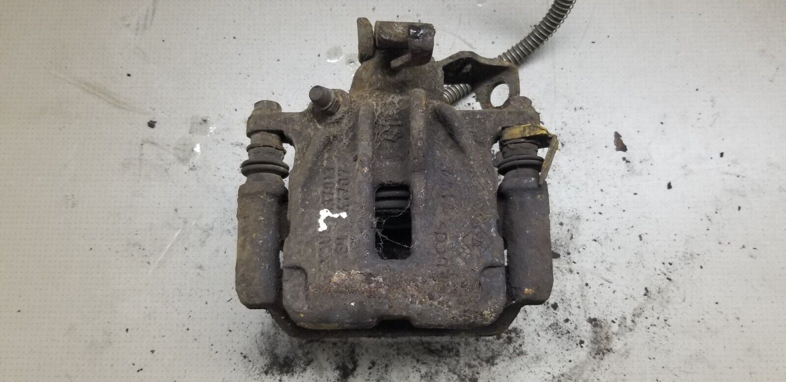 RENAULT TRAFIC VIVARO 1.6 DIESEL PASSENGER SIDE REAR NSR BRAKE CALIPER 2015 - 20 - Image 3