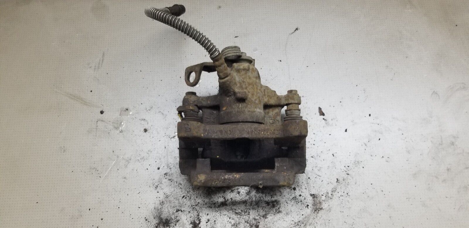 RENAULT TRAFIC VIVARO 1.6 DIESEL PASSENGER SIDE REAR NSR BRAKE CALIPER 2015 - 20 - Image 4