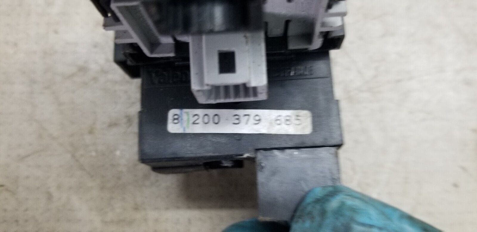 Renault Master MK3 2015 Headlight Adjustment Switch Panel 684950001R - Image 5