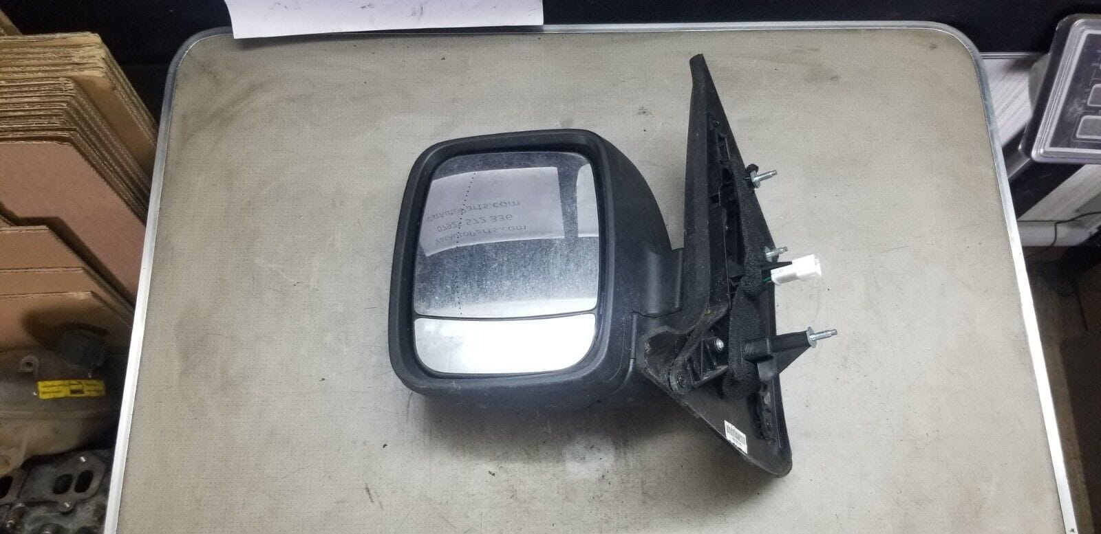 Renault Trafic passenger side electric wing mirror for 2014-2022 models.