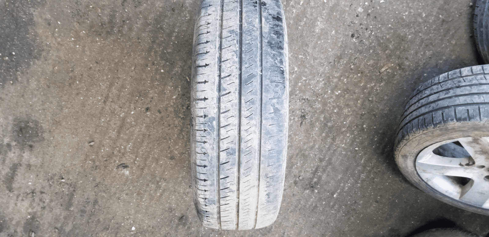 Steel Wheel and Hankook Tyre / 215/65R16C |O - Image 7