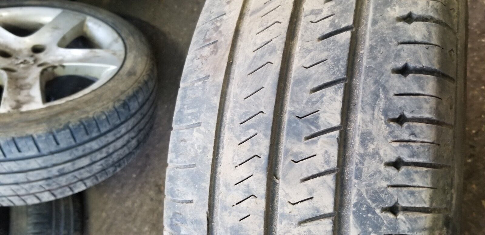 Steel Wheel and Hankook Tyre / 215/65R16C |O - Image 8