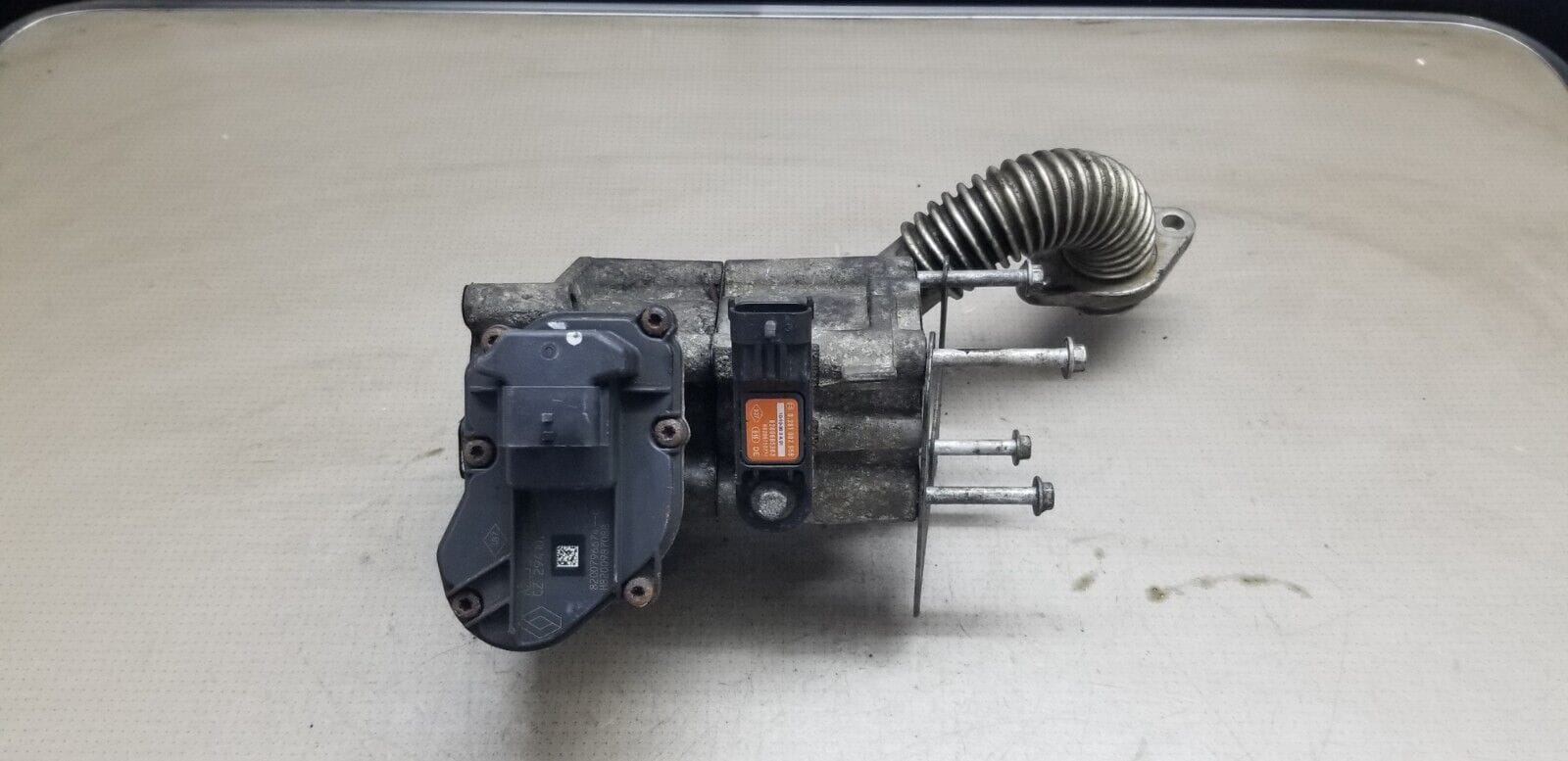 Vauxhall Movano 07-19 2.3 DTI M9T-670 M9R-692 EGR Valve 8200987088 |O