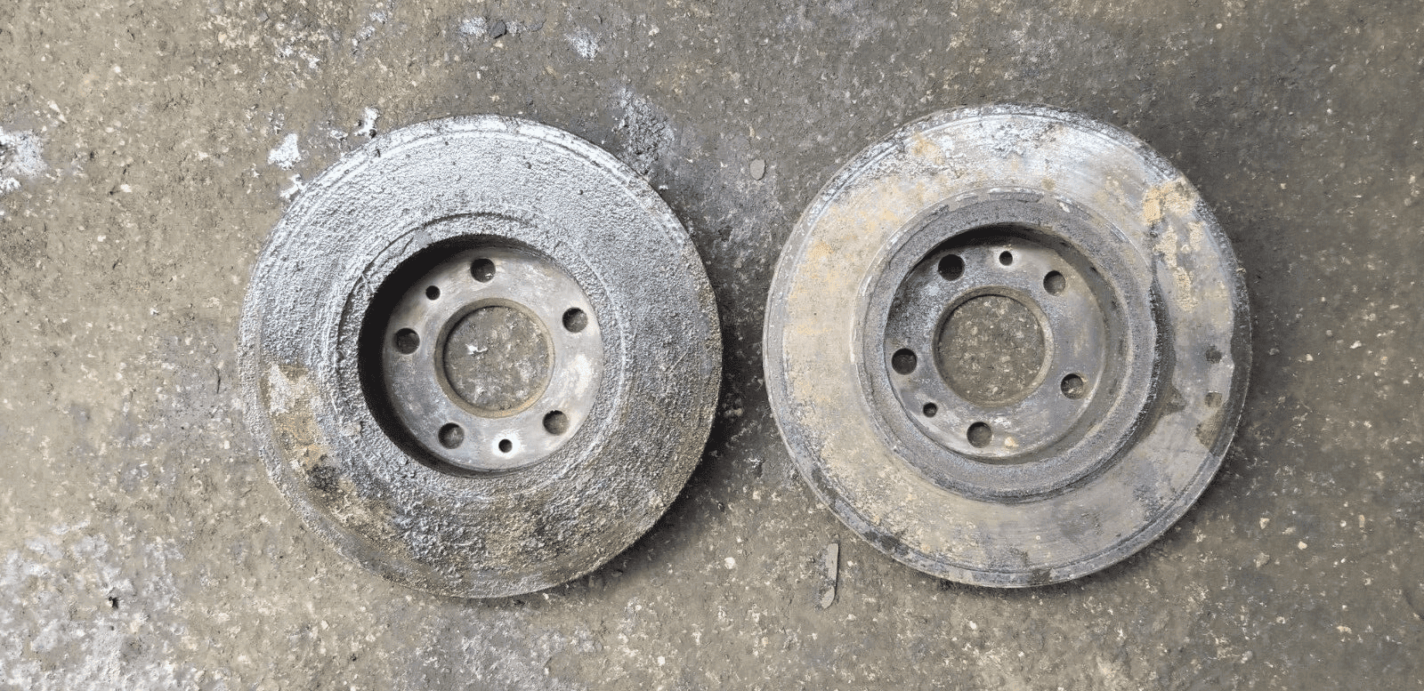 VAUXHALL VIVARO 2016 FRONT BRAKE DISCS - Image 3