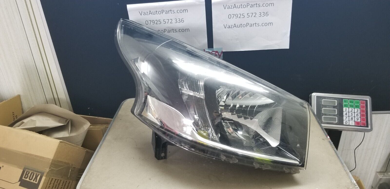 Front view of Vauxhall Vivaro Renault Trafic offside headlight 260107291R
