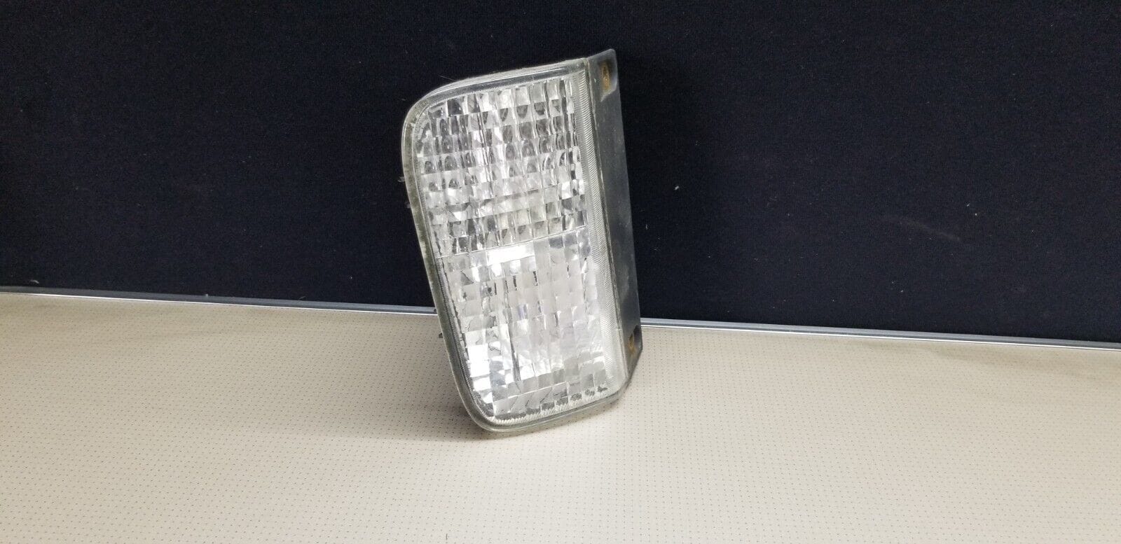 Renault Traffic 2001 - 2014 Rear Lower Fog Light Left Side |O - Image 3