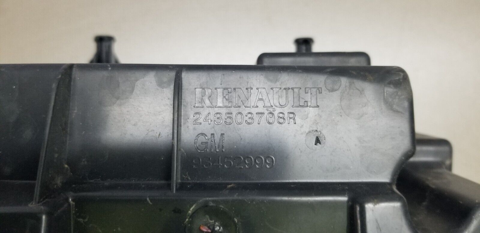 VAUXHALL VIVARO RENAULT TRAFIC 1.6 TD FUSE BOX HOUSING 243503708R 2015 - 2019 - Image 5