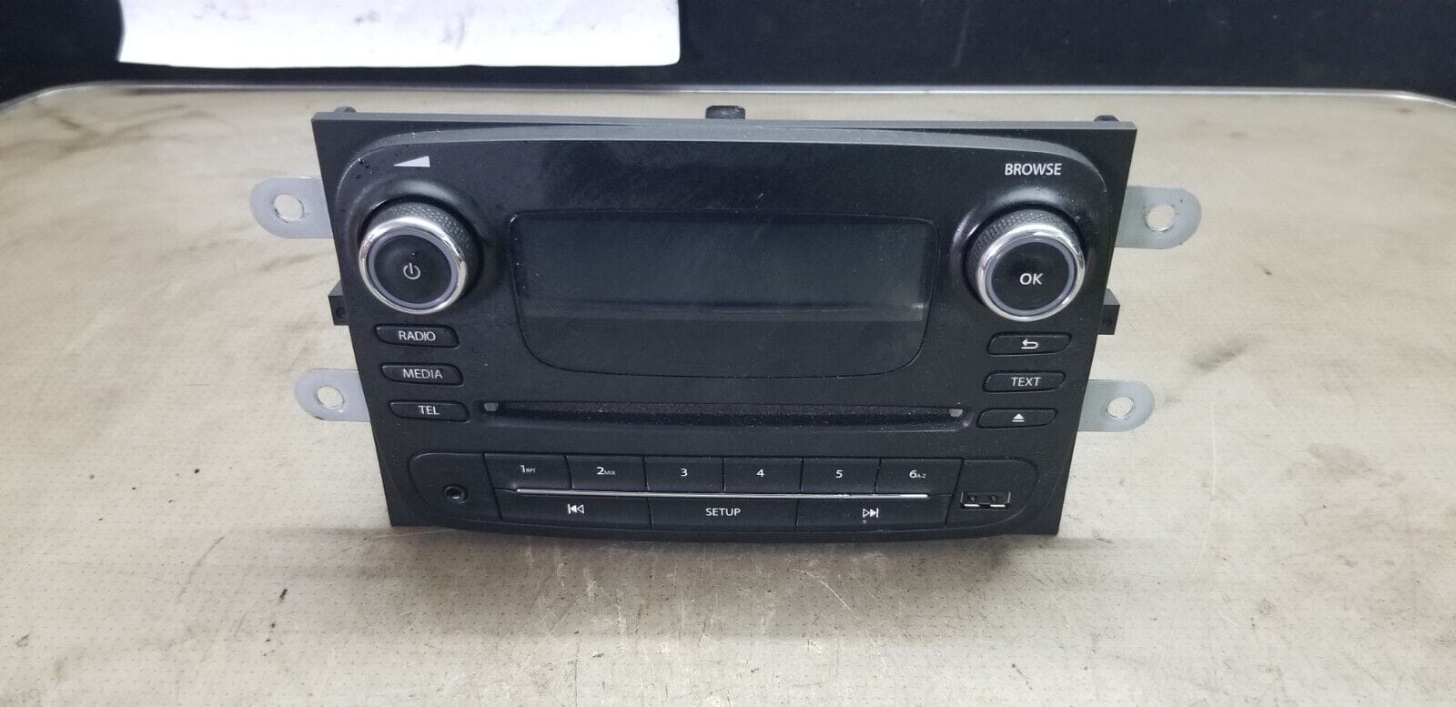 Vauxhall Vivaro X82 Stereo Radio Cd Player 281158156R/No Code - Image 5