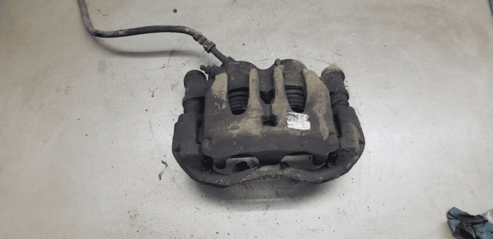 Volkswagen Brake/ Volkswagen Crafter Brake Caliper Driver Rear 2013 2.0 Diesel - Image 4
