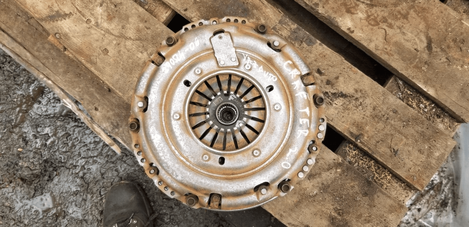 Volkswagen Crafter Flywheel And Clutch Kit 2.0 Tdi 6 Speed Manual |O - Image 4