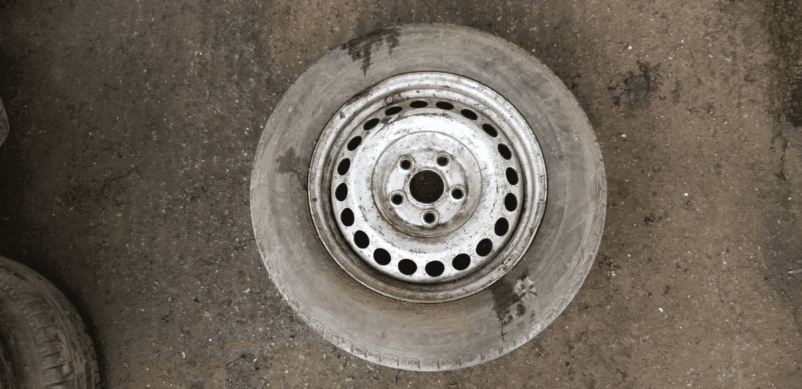 Volkswagen Bus Steel Wheel Rim (7H0601027D) And Tyre 215/65R16C |O