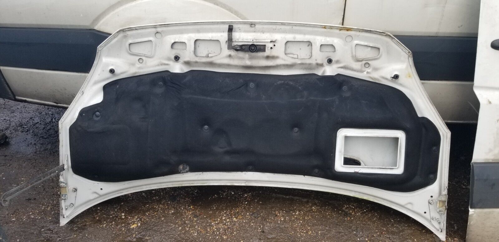 Volkswagen Crafter - Bonnet in White 2015 - Image 4