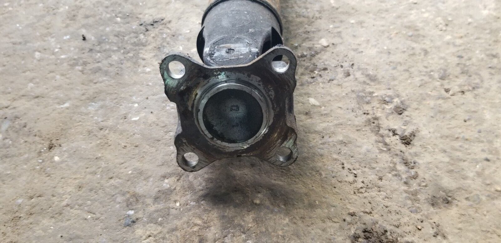 2005 Toyota Land Cruiser 3.0 Lwb Front Propshaft - Image 4