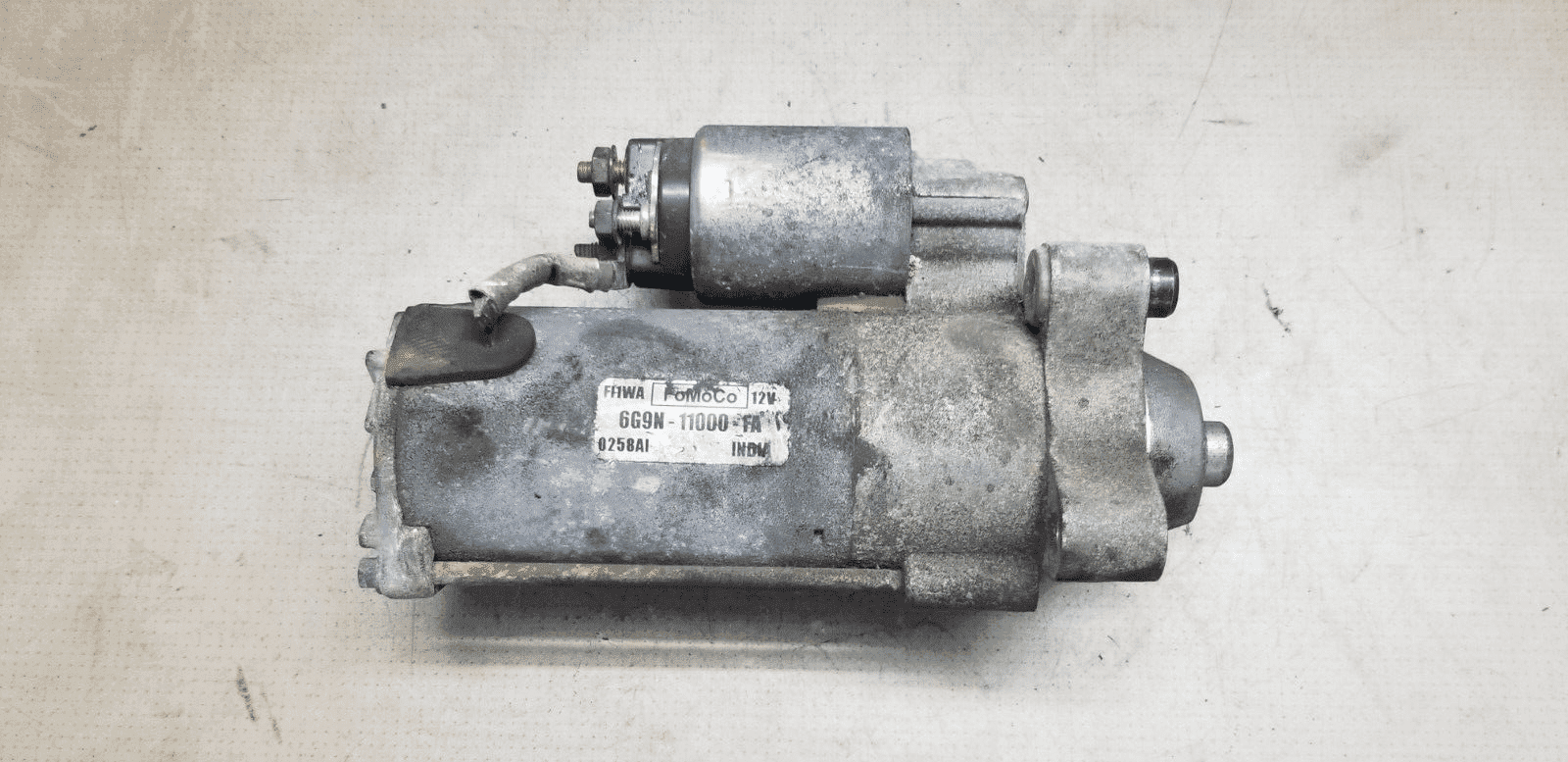 Connector terminal detail of Ford Galaxy 2.0 TDCi starter motor
