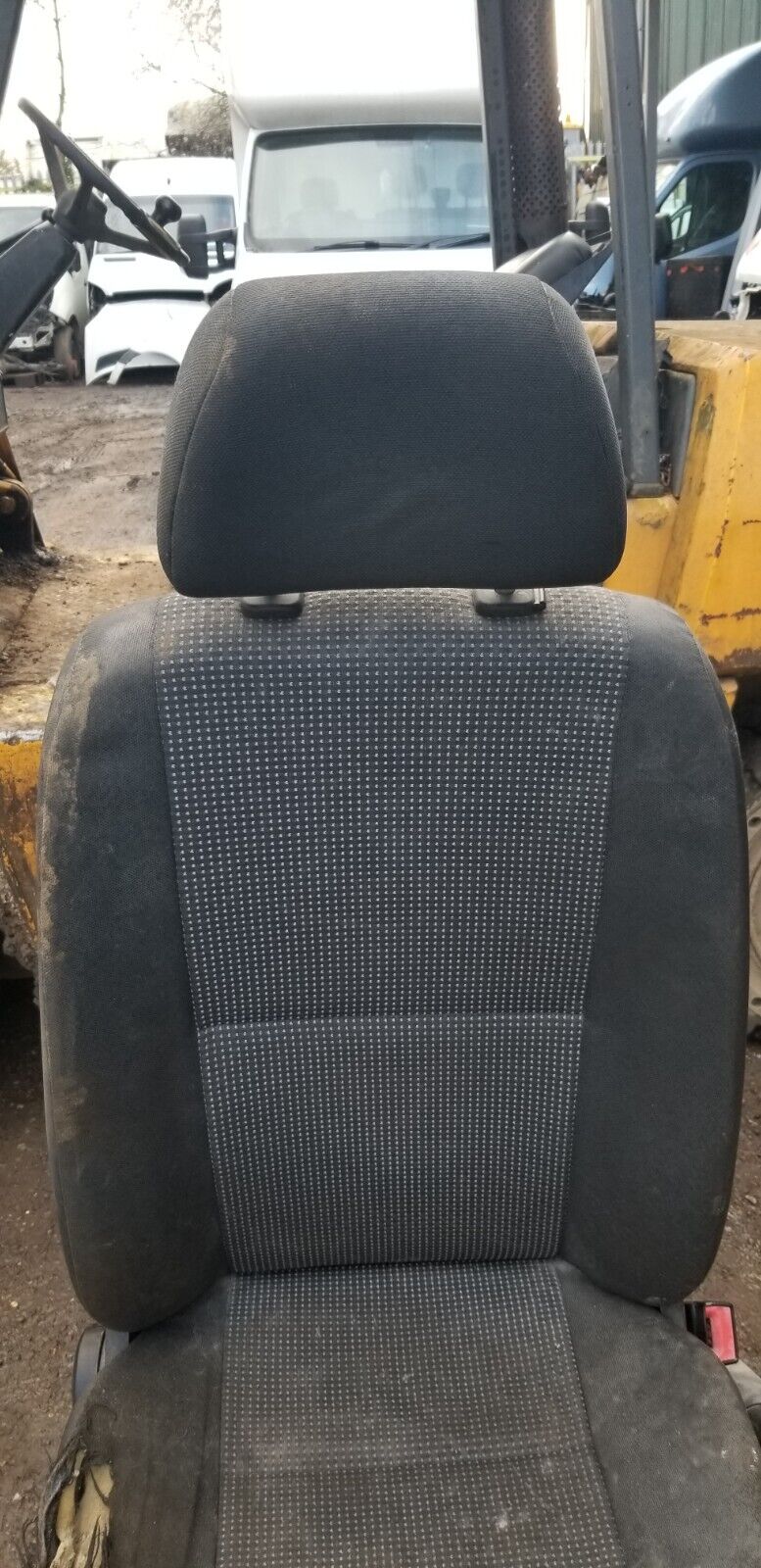 2013 MERCEDES SPRINTER W906 SEAT WITH BASE FRONT DRIVER SIDE - Image 5