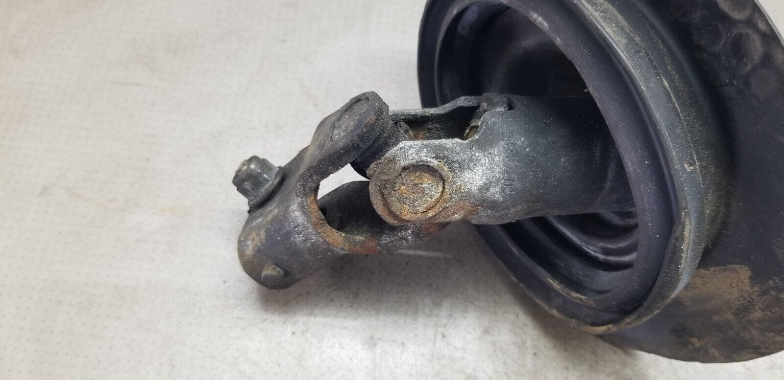 2013 VAUXHALL VIVARO RENAULT TRAFIC UNIVERSAL JOINT 8200011728 - Image 4