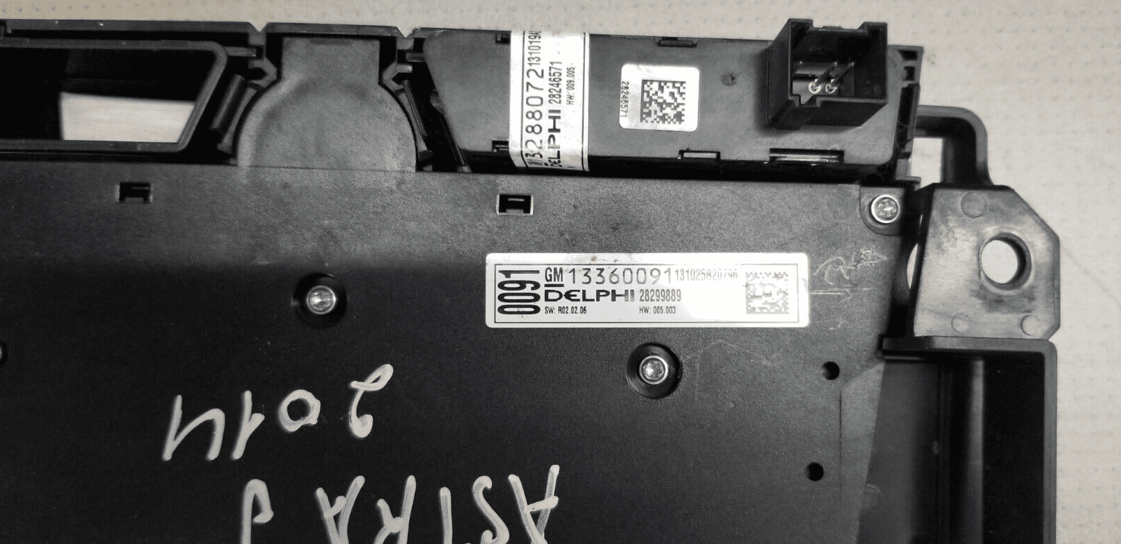 2014 Vauxhall Astra Mk6 (J) OEM Radio/CD/Stereo Head Unit 22976602 |O - Image 6