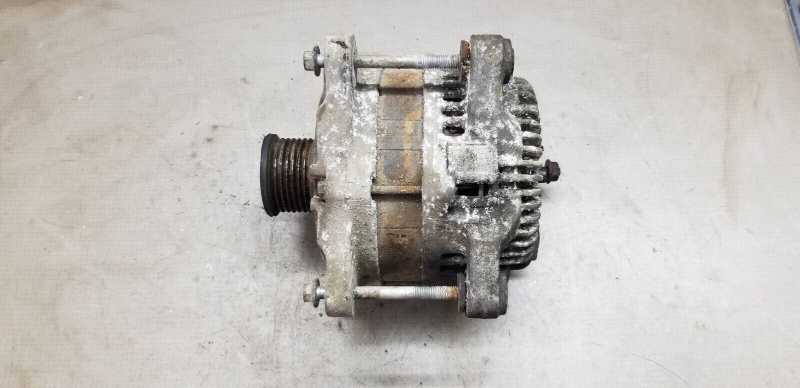 Alternator view for Vauxhall Movano 2.3 CDTi