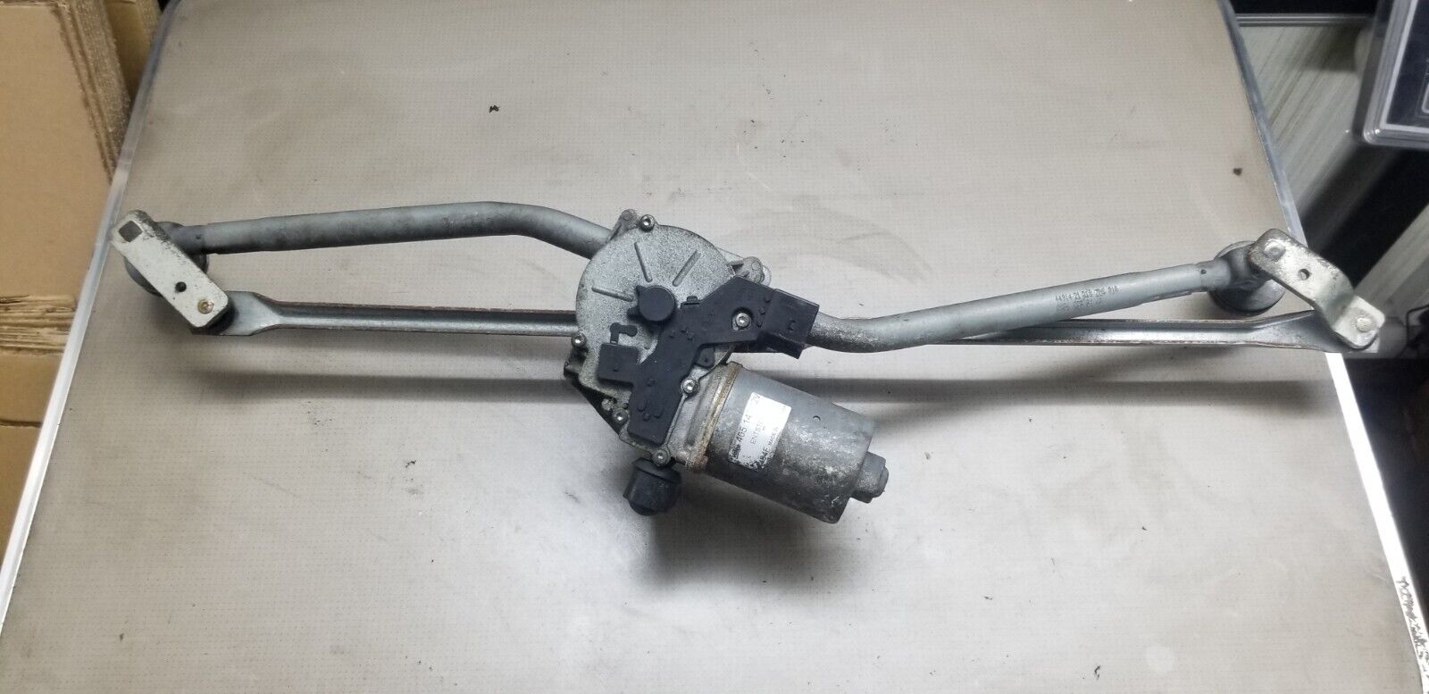 Volkswagen Crafter 2015 front wiper motor and linkage 40514712V