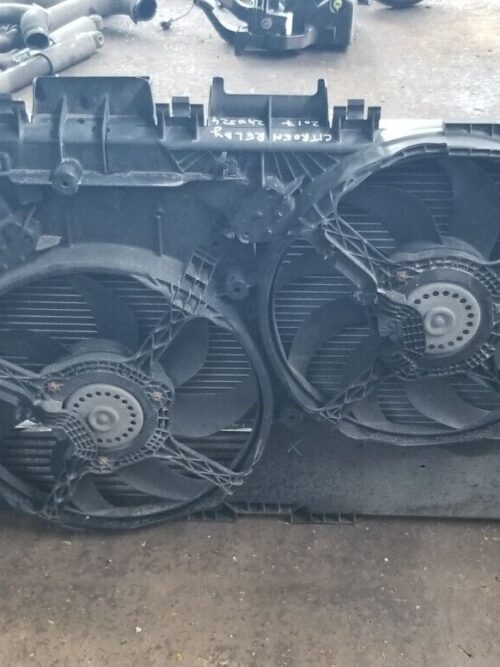 Front view of radiator pack 1379297080 for Citroen Relay / Peugeot Boxer 2.0 Diesel