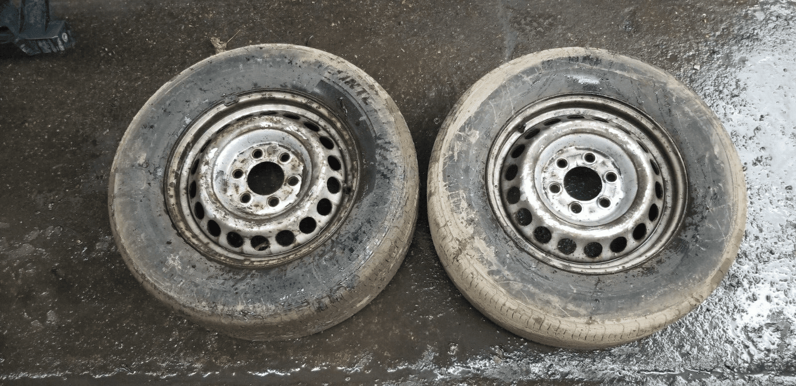 2x MERCEDES-BENZ SPRINTER W906 STEEL WHEEL & TYRE 235/65R16