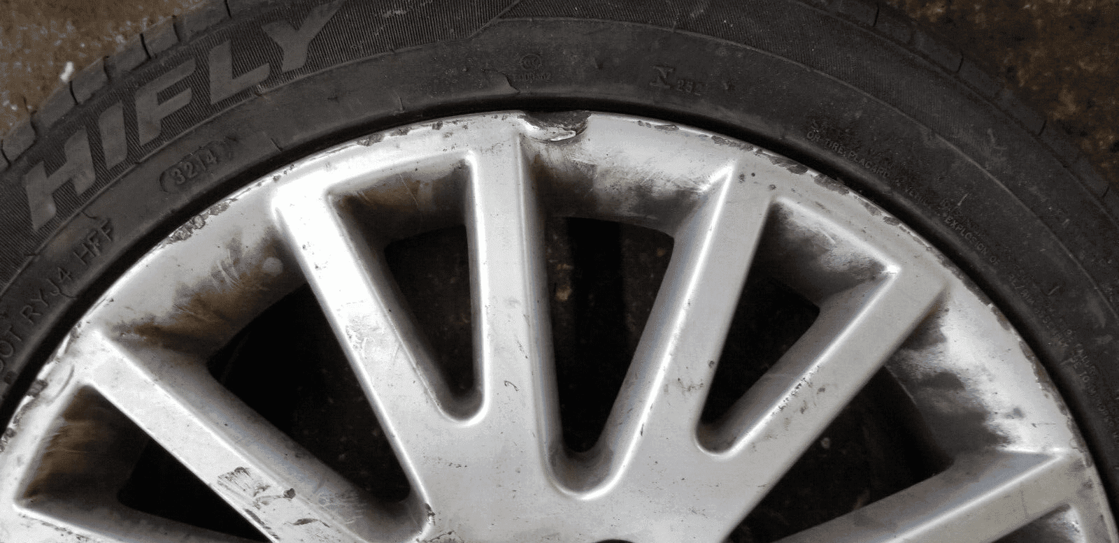 AUDI A4 B7 17'' ALLOY WHEEL & TYRE 4FO 601 025 AK 235/45R17 - Image 4