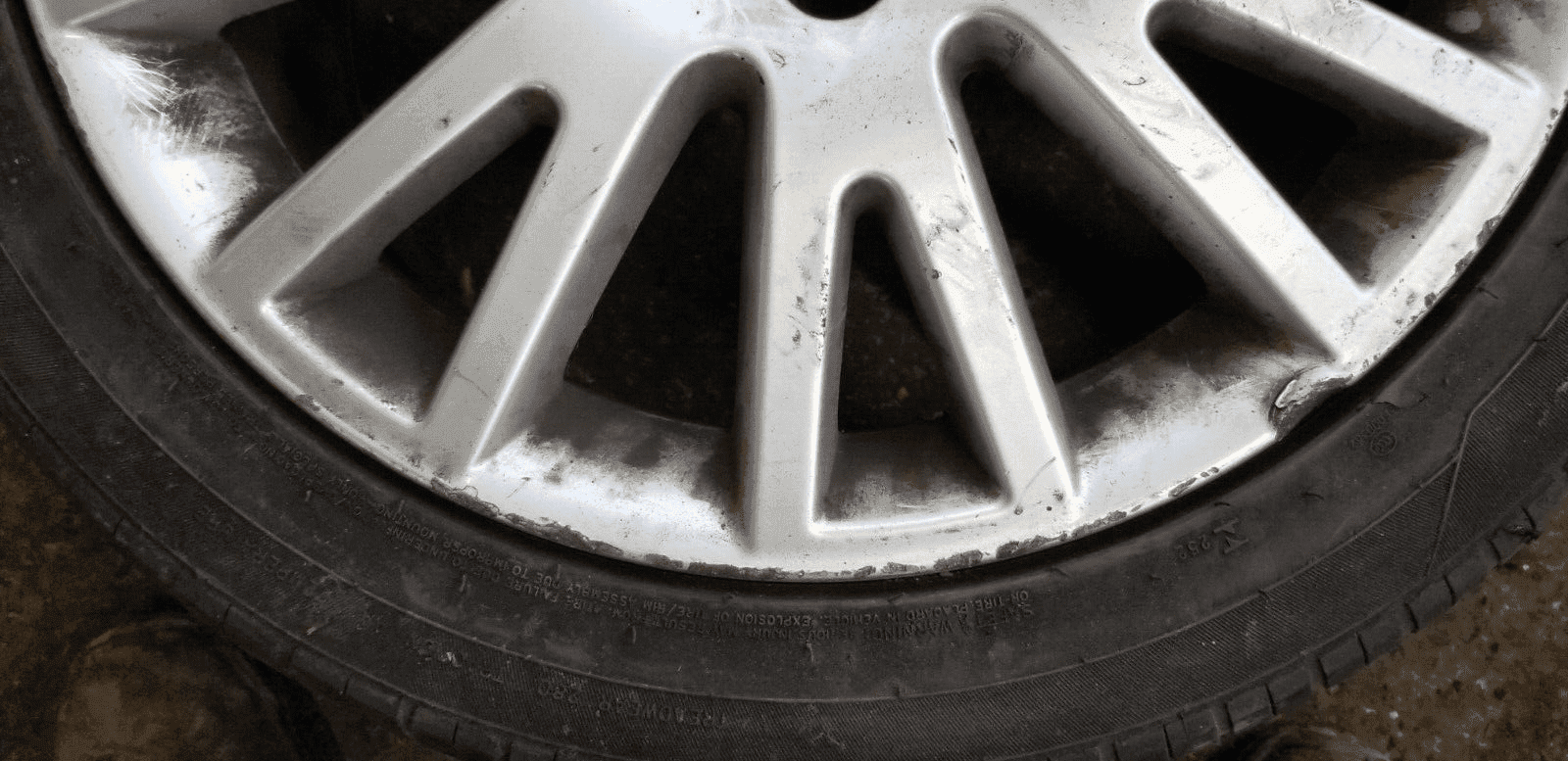 AUDI A4 B7 17'' ALLOY WHEEL & TYRE 4FO 601 025 AK 235/45R17 - Image 5