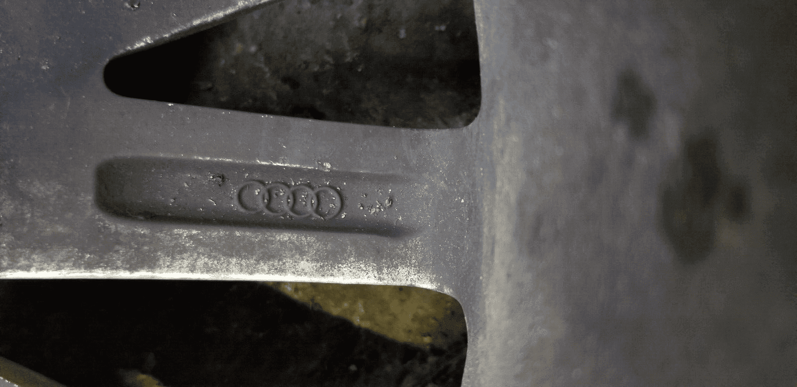 AUDI A4 B7 17'' ALLOY WHEEL & TYRE 4FO 601 025 AK 235/45R17 - Image 9