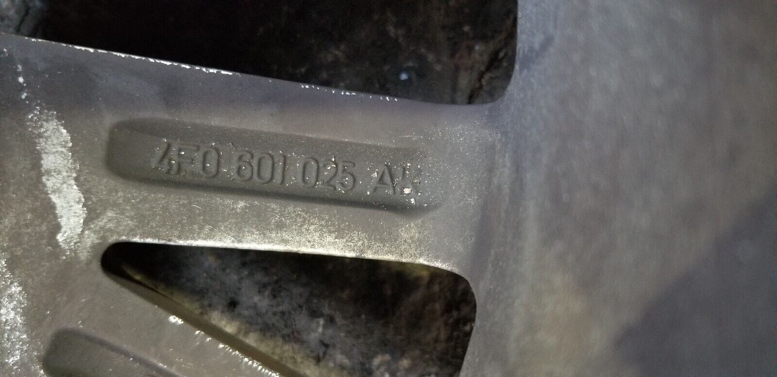 AUDI A4 B7 17'' ALLOY WHEEL & TYRE 4FO 601 025 AK 235/45R17 - Image 10