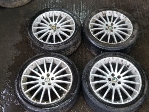 Set of four Alfa Romeo alloy wheels and tyres 5-stud pack
