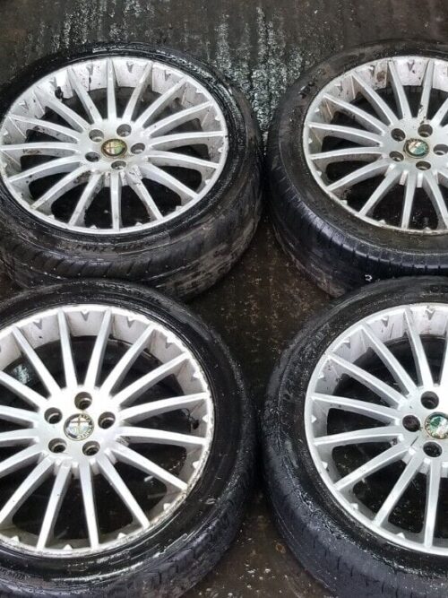 Set of four Alfa Romeo alloy wheels and tyres 5-stud pack