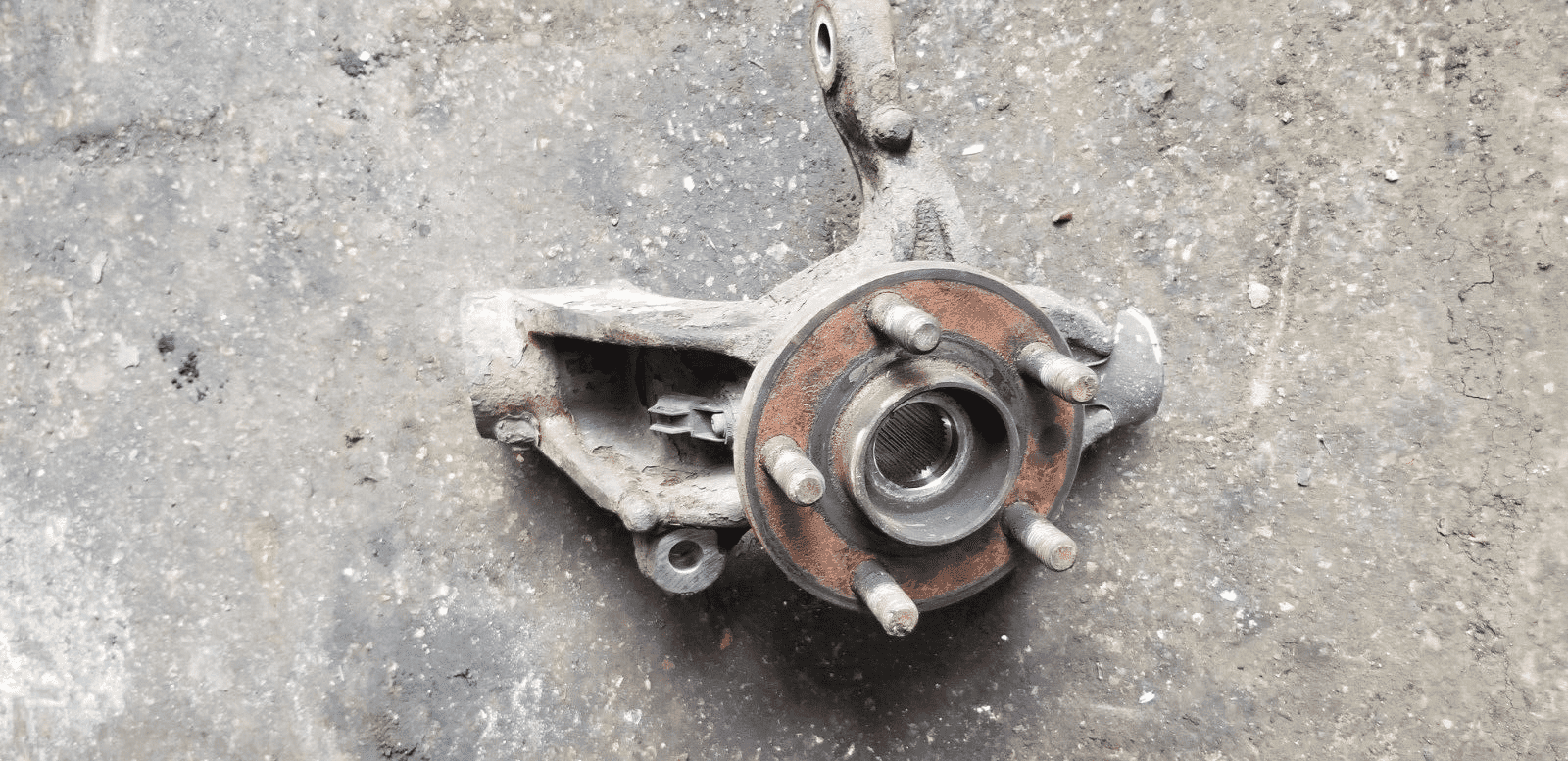 Ford Galaxy Mk3 2.0 2010 Front Left Passanger Side Wheel Hub |O - Image 4